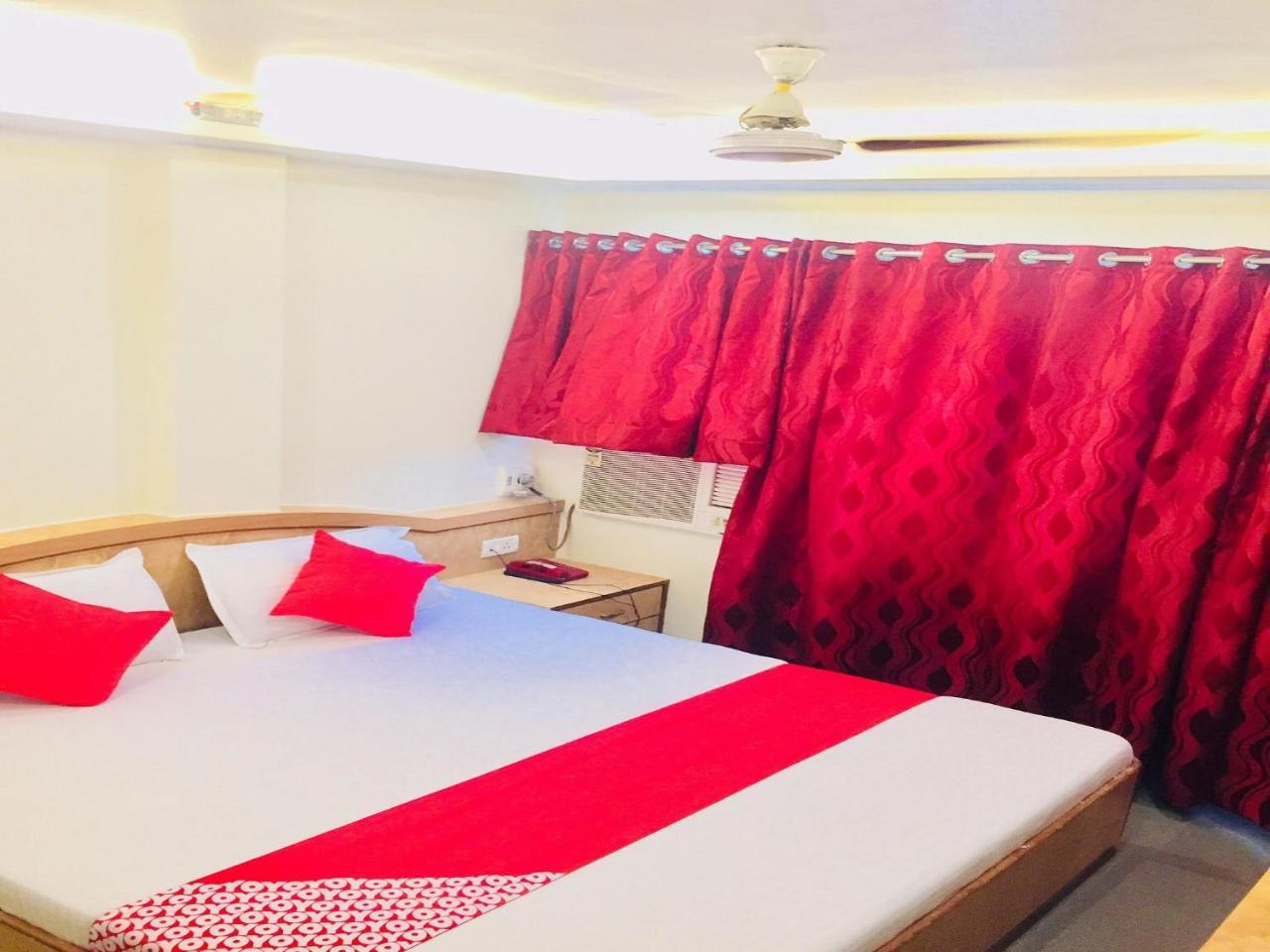 Hotel New Uttam Hira Palace Nashik Exteriör bild